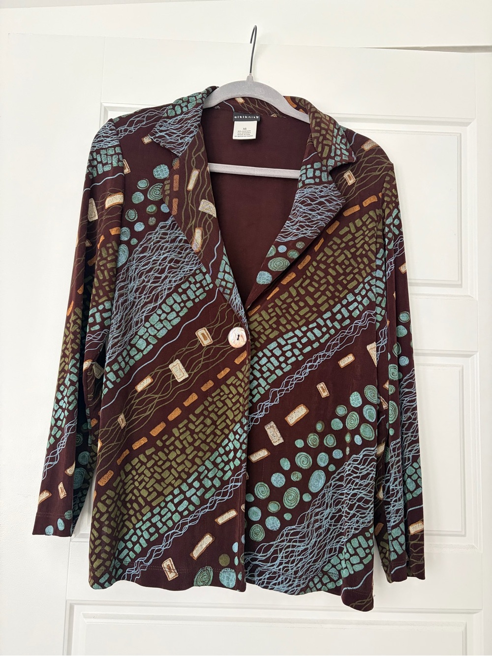 Vintage-Inspired Brown Patterned Women's Button Jacket